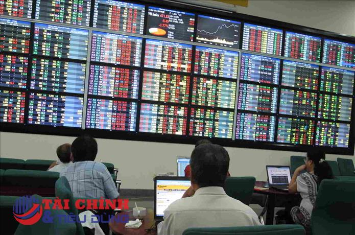 VNDirect: VN-Index sẽ biến động trong khoảng 1.280-1.380, dòng tiền tháng 6 sẽ đổ vào ngành thép, BĐS, dịch vụ tài chính, dệt may và thủy sản