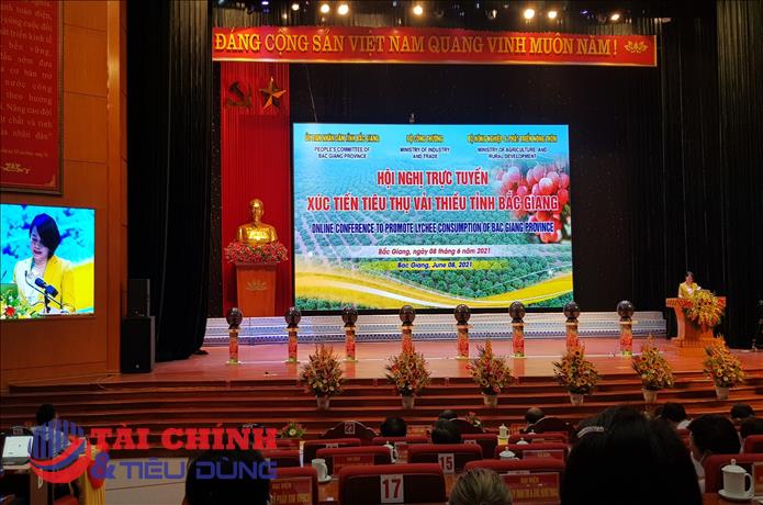 Lazada Việt Nam hợp tác cùng VinMart và FoodMap hỗ trợ tiêu thụ vải thiều Bắc Giang trên nền tảng số
