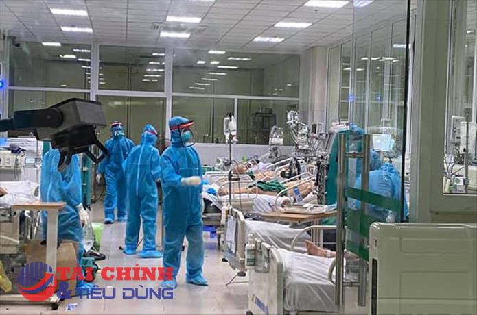 Một bệnh nhân ở Gò Vấp tử vong trên đường đi cấp cứu, kết quả xét nghiệm dương tính với SARS-CoV-2