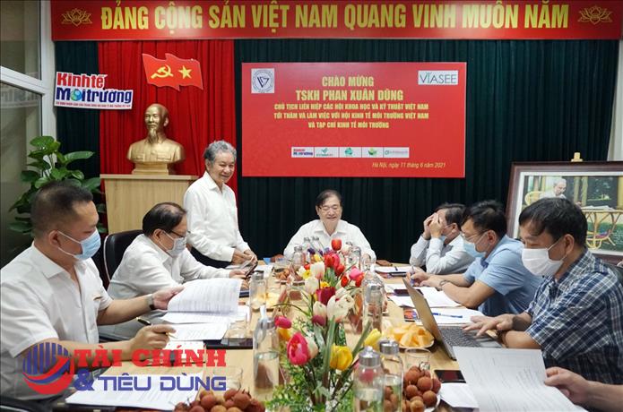 TSKH Phan Xuân Dũng, Chủ tịch VUSTA thăm, làm việc với VIASEE và TC Kinh tế Môi trường