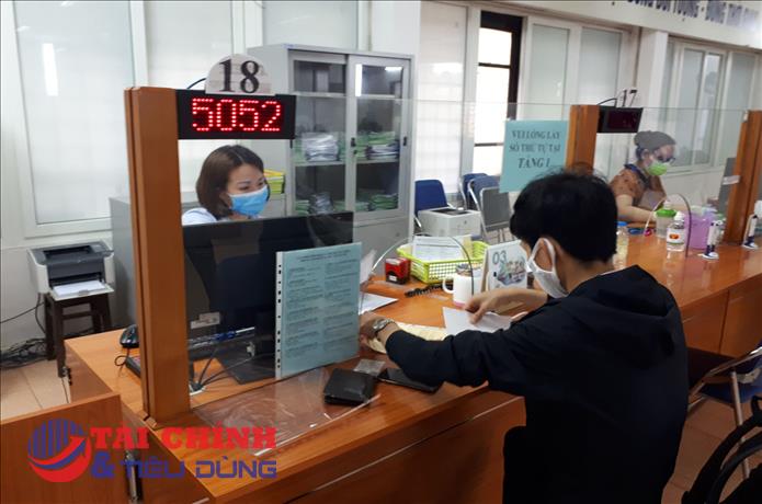 Hà Nội tạm dừng nhận hồ sơ hưởng bảo hiểm thất nghiệp trực tiếp