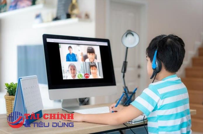 Bộ GD&ĐT: "Chỉ dạy học trực tuyến lớp 1 khi đảm bảo đủ điều kiện"