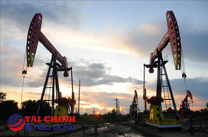 Giá xăng dầu hôm nay 28/9: Biến động trái chiều, dầu Brent tiệm cận mức 80 USD/thùng