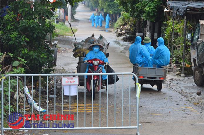 Hà Nội: Phong toả một công ty do có 87 ca test nhanh dương tính virus SARS-CoV-2