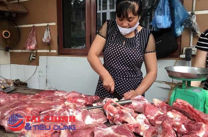 Giá heo hơi khó đạt mức 80.000-90.000 đồng/kg dịp cận Tết Nhâm Dần