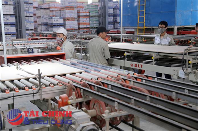 Công ty cổ phần CMC (CVT) bị UBCKNN phạt do không công bố nhiều tài liệu