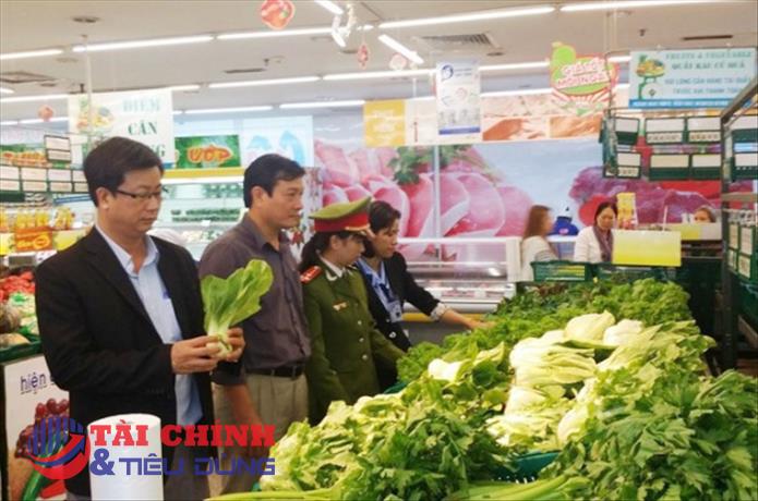 Hà Nội siết chặt giám sát an toàn thực phẩm dịp Tết Nguyên đán