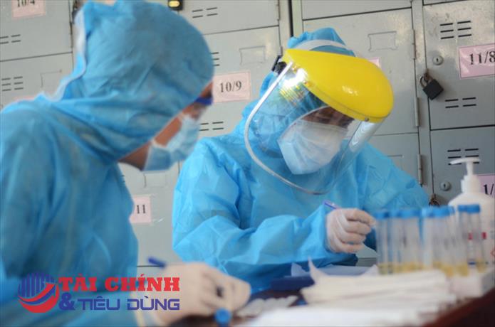 Sáng 18/1, hơn 6.000 bệnh nhân nặng đang điều trị, chữa khỏi 20.172 ca COVID-19
