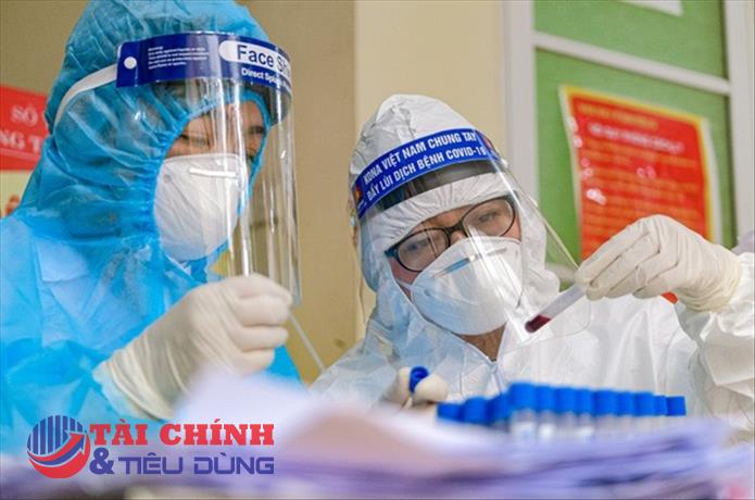 Sáng 21/1, có 779 bệnh nhân nặng đang thở máy và ECMO