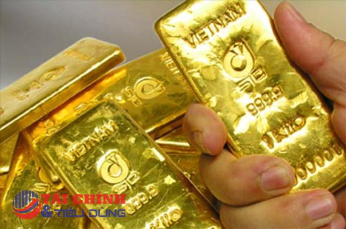 Giá vàng hôm nay 13/2: Vàng thế giới tăng dữ dội do căng thẳng Nga - Ukraine