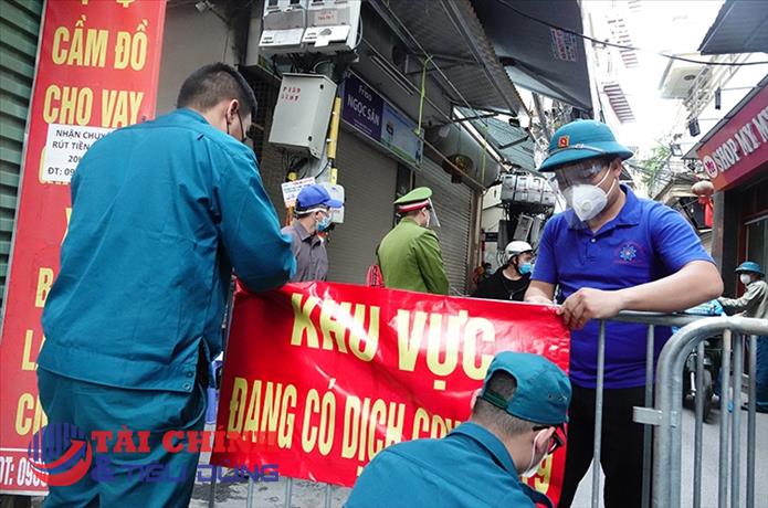 Dịch bệnh diễn biến phức tạp, 74 xã, phường của Hà Nội chuyển màu cam