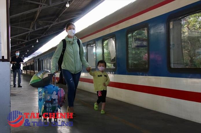 Ngành đường sắt áp dụng quy định mới về đổi và trả vé tàu
