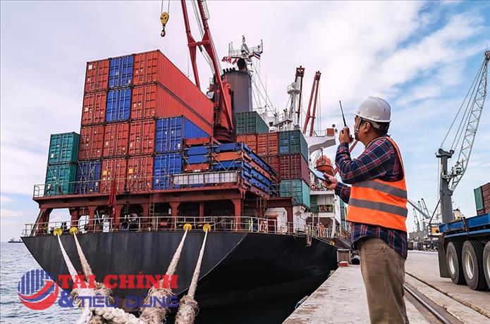 Ngành vận tải hàng hải kiến nghị kiểm soát mức tăng giá nhiên liệu