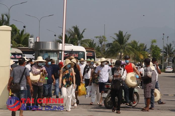 Nha Trang đón hàng ngàn lượt khách trong kỳ nghỉ lễ Giỗ tổ Hùng Vương