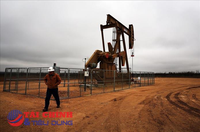 Giá xăng dầu hôm nay 13/4: Dầu Brent tăng hơn 6%