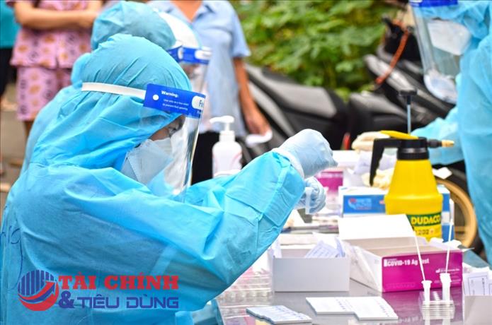Sáng 23/4, đến nay cả nước chữa khỏi hơn 9 triệu ca mắc COVID-19