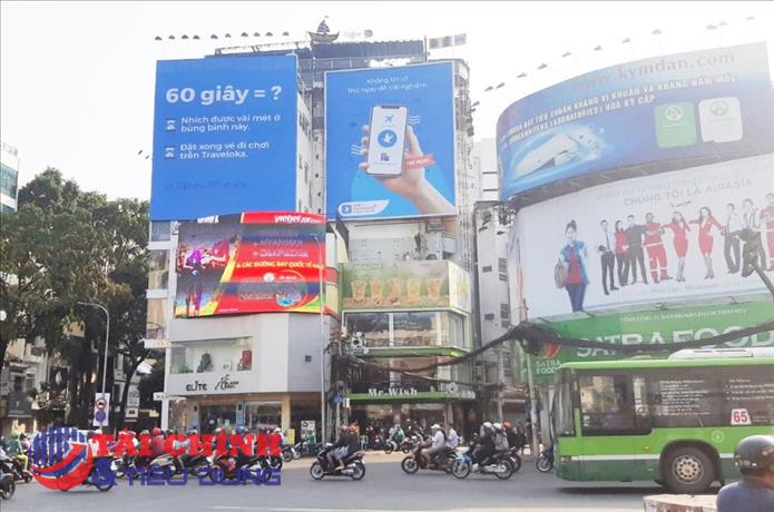 Loạn biển hiệu quảng cáo, TP.HCM thắt chặt quản lý