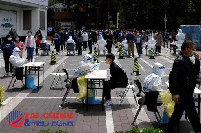Trung Quốc: Hủy hàng trăm chuyến bay vì 1 ca nghi mắc Covid-19, Quảng Châu xét nghiệm 5,6 triệu người
