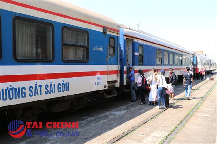 Thêm nhiều đôi tàu phục vụ nhu cầu đi lại tăng cao vào dịp hè