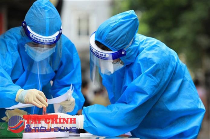 Sáng 4/5, các ca mắc COVID-19 mới tiếp tục giảm xuống còn 2.709 ca tại 53 tỉnh, thành