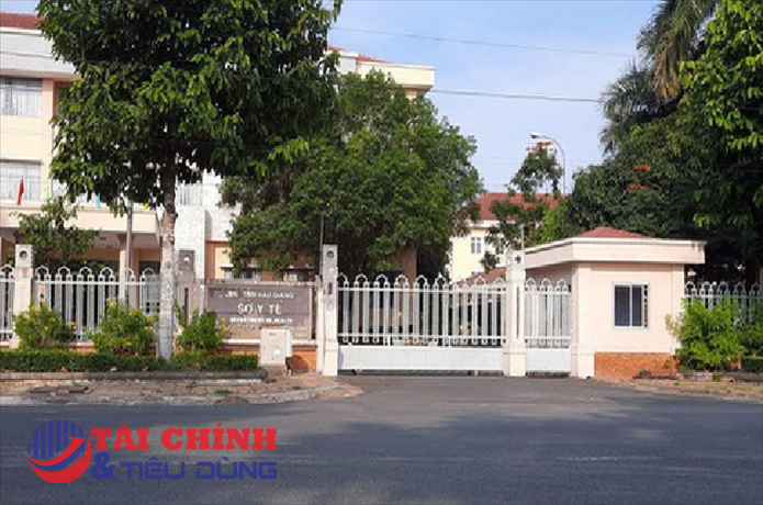 Giám đốc CDC Hậu Giang thông tin về việc "túi quà" 450 triệu đồng