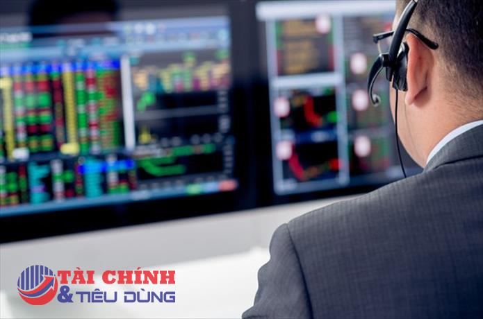 Khối tự doanh các công ty chứng khoán bán ròng 604 tỉ đồng trên sàn HOSE