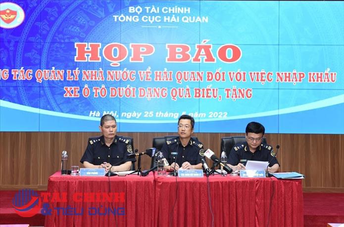Vụ nhập siêu xe biếu tặng: Tổng cục Hải quan nói gì?