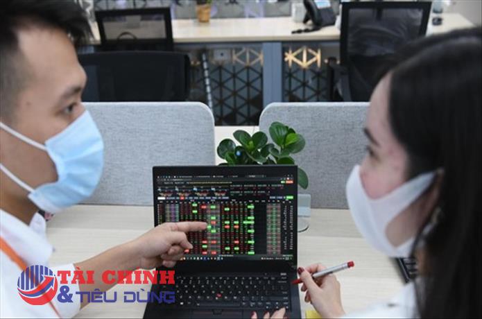 Giao dịch chứng khoán sáng 27/5: Thị trường khởi sắc, họ FLC thoát giá sàn