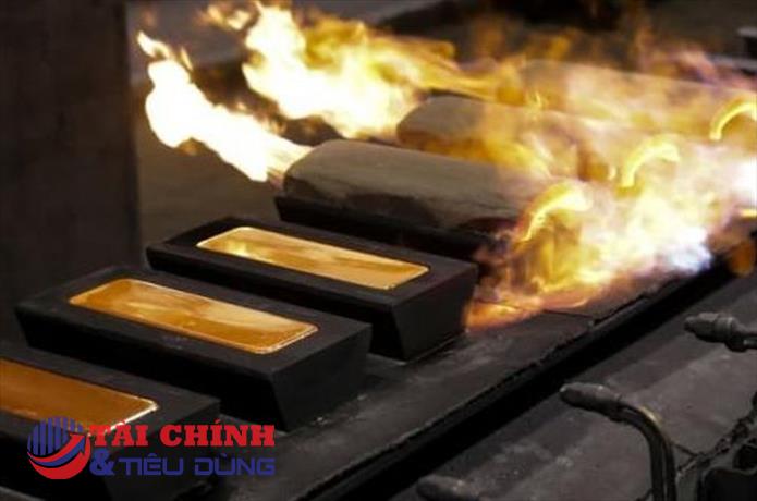 Giá vàng hôm nay 14/6, Giá vàng lao dốc thẳng đứng, USD thể hiện quyền lực, vàng Nga lách trừng phạt, chênh lệch vàng SJC và thế giới thêm rộng
