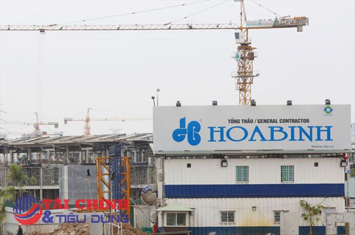Cổ phiếu giảm sâu, Chủ tịch Xây dựng Hòa Bình (HBC) muốn gom 10 triệu cổ phiếu