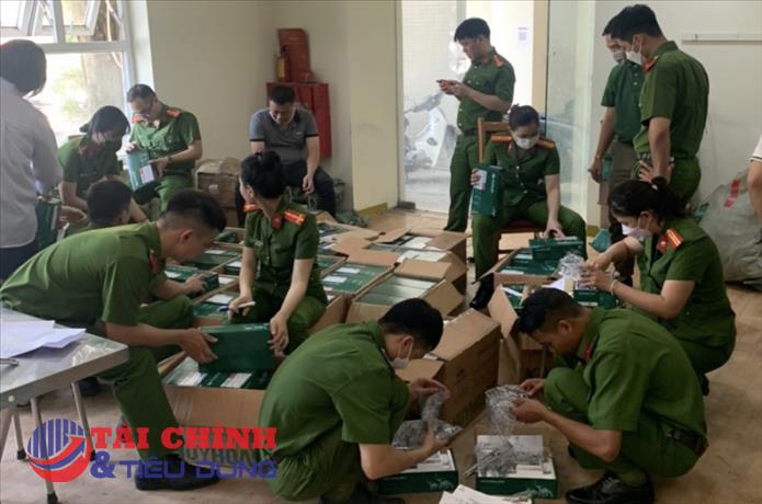 Phát hiện kho hàng gần 12.000 sản phẩm khóa cửa có dấu hiệu bị làm giả tại Hà Nội