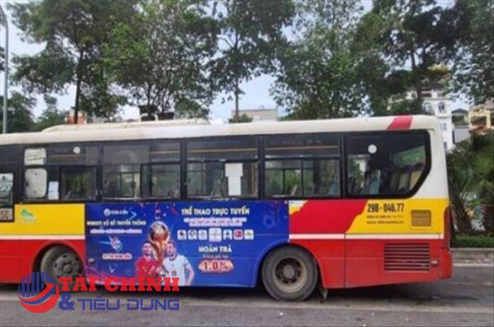 Hà Nội xử phạt 120 triệu đồng công ty đăng quảng cáo web cá độ bóng đá trên xe búyt