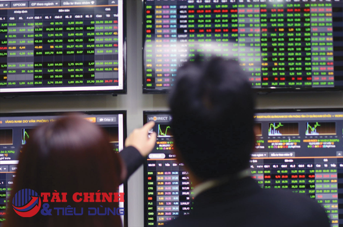 Bất chấp thị trường liên tục "thủng" đáy, tài khoản chứng khoán mở mới vẫn tăng "khủng"