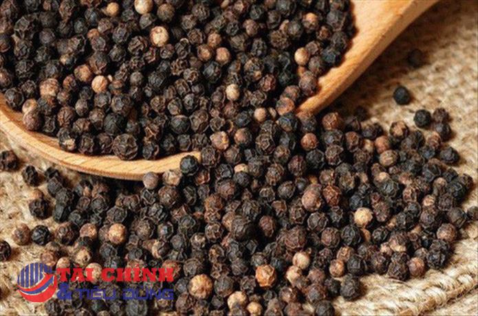 Giá tiêu hôm nay 1/8: Dao động trong khoảng từ 70.000 - 73.500 đồng/kg