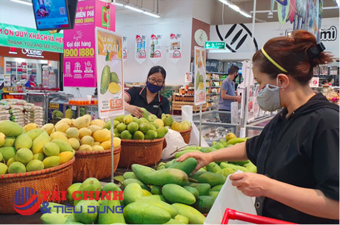 Cầu nội địa yếu hơn dưới ảnh hưởng của lạm phát đẩy doanh thu bán lẻ hàng hóa giảm trong tháng 7