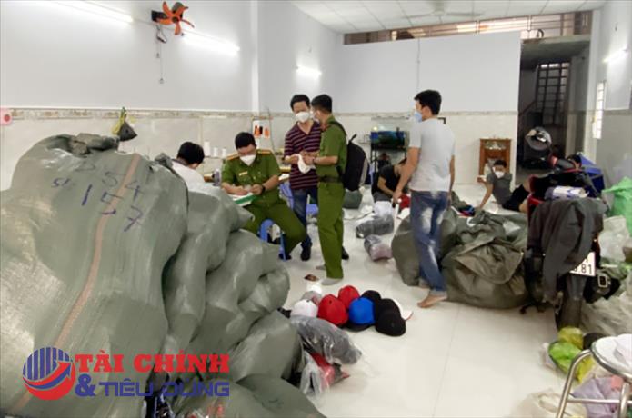 Đề nghị truy tố 6 bị can sản xuất, buôn bán hàng giả