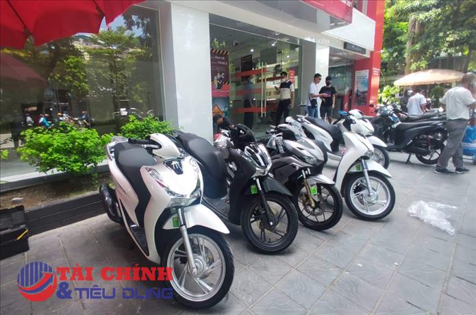 Nhiều mẫu xe máy Honda giảm giá sâu trong "tháng cô hồn"