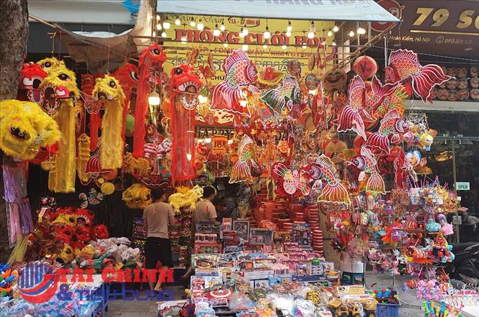 Đồ chơi Tết Trung thu trên phố Hàng Mã: Hàng "made in Việt Nam" nhiều mẫu mã sáng tạo