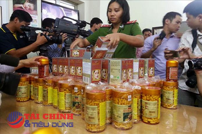Thuốc, thực phẩm chức năng giả: Làm sao để kiểm soát kênh phân phối cửa hàng phi thương mại, nhà thuốc trên mạng?
