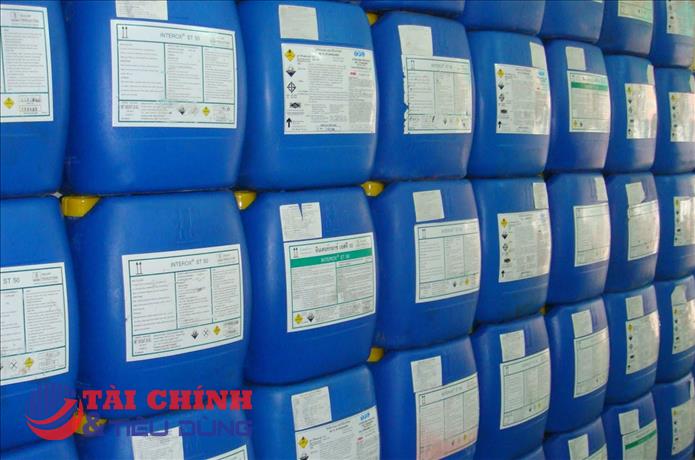 Bổ sung chất chỉ thị màu vào cồn công nghiệp để phân biệt với cồn thực phẩm