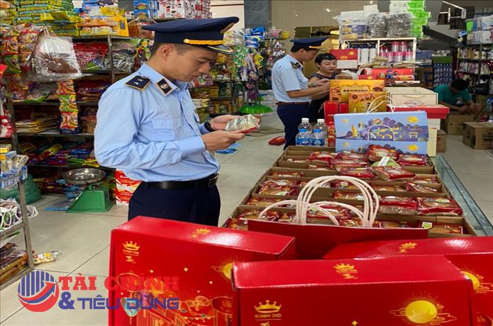 Bắc Ninh liên tiếp phát hiện hàng nghìn bánh trung thu nhập lậu