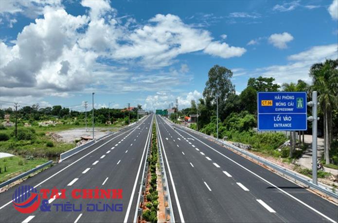 Miễn thu phí tuyến cao tốc Vân Đồn - Móng Cái đến hết tháng 9/2022