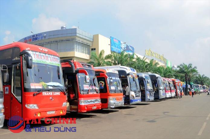 Kinh doanh vận tải đồng loạt giảm giá cước khi xăng dầu "hạ nhiệt"