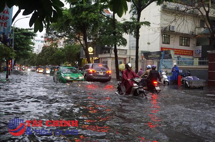 Dự báo thời tiết 25/9: Miền Bắc se lạnh, miền Trung và miền Nam có mưa to