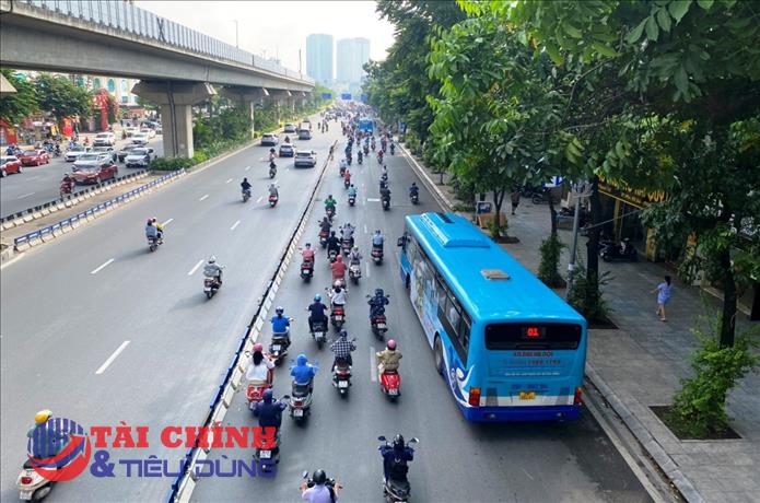 Hà Nội yêu cầu xử lý nghiêm người cố tình đi sai làn trên đường Nguyễn Trãi