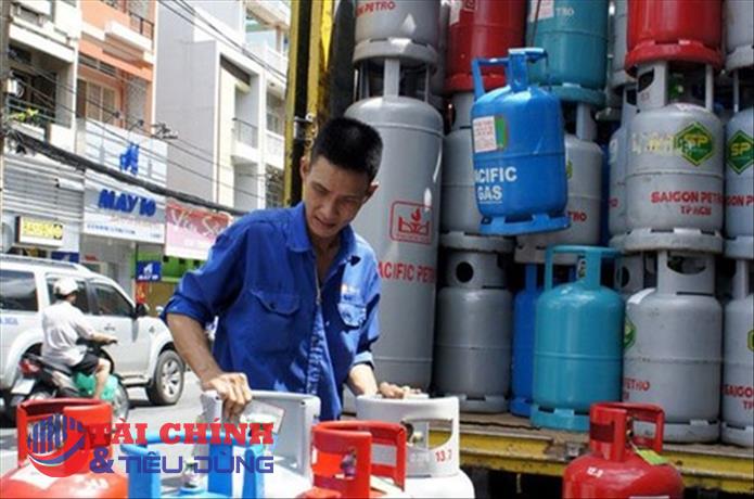Giá gas giảm mạnh hơn 18.500 đồng/bình