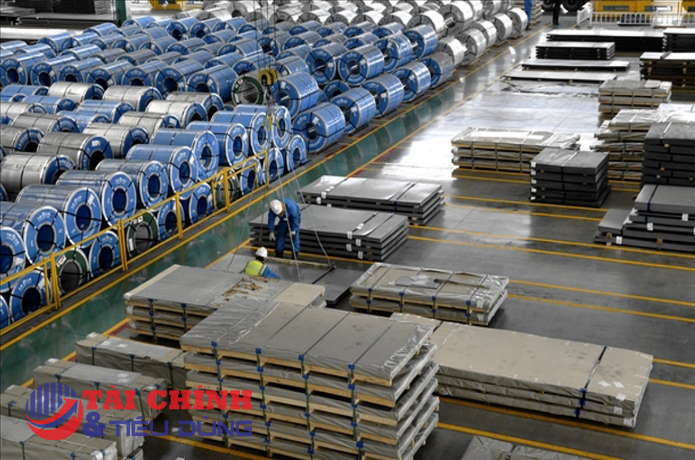 Giá thép liên tục giảm, doanh nghiệp gặp khó