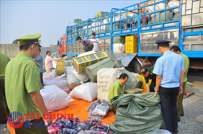 Hơn 1.300 vụ vi phạm buôn lậu, gian lận thương mại trong tháng 10