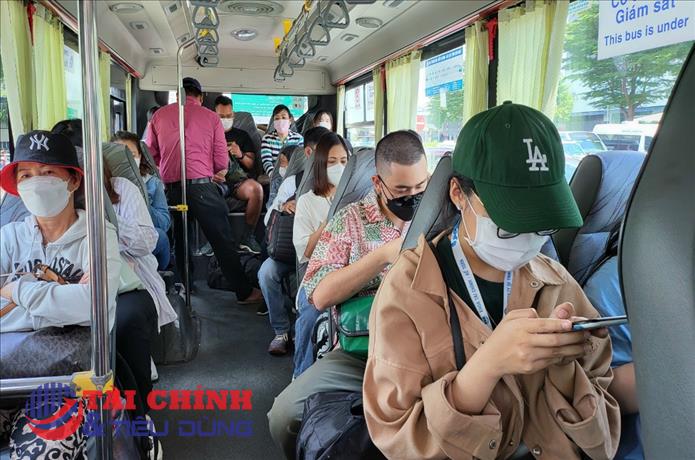 Thêm nhiều tuyến bus phục vụ hành khách tại Sân bay Tân Sơn Nhất