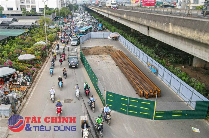 Cục CSGT đề nghị Hà Nội mượn phần đất bên phải để mở rộng đường Nguyễn Xiển